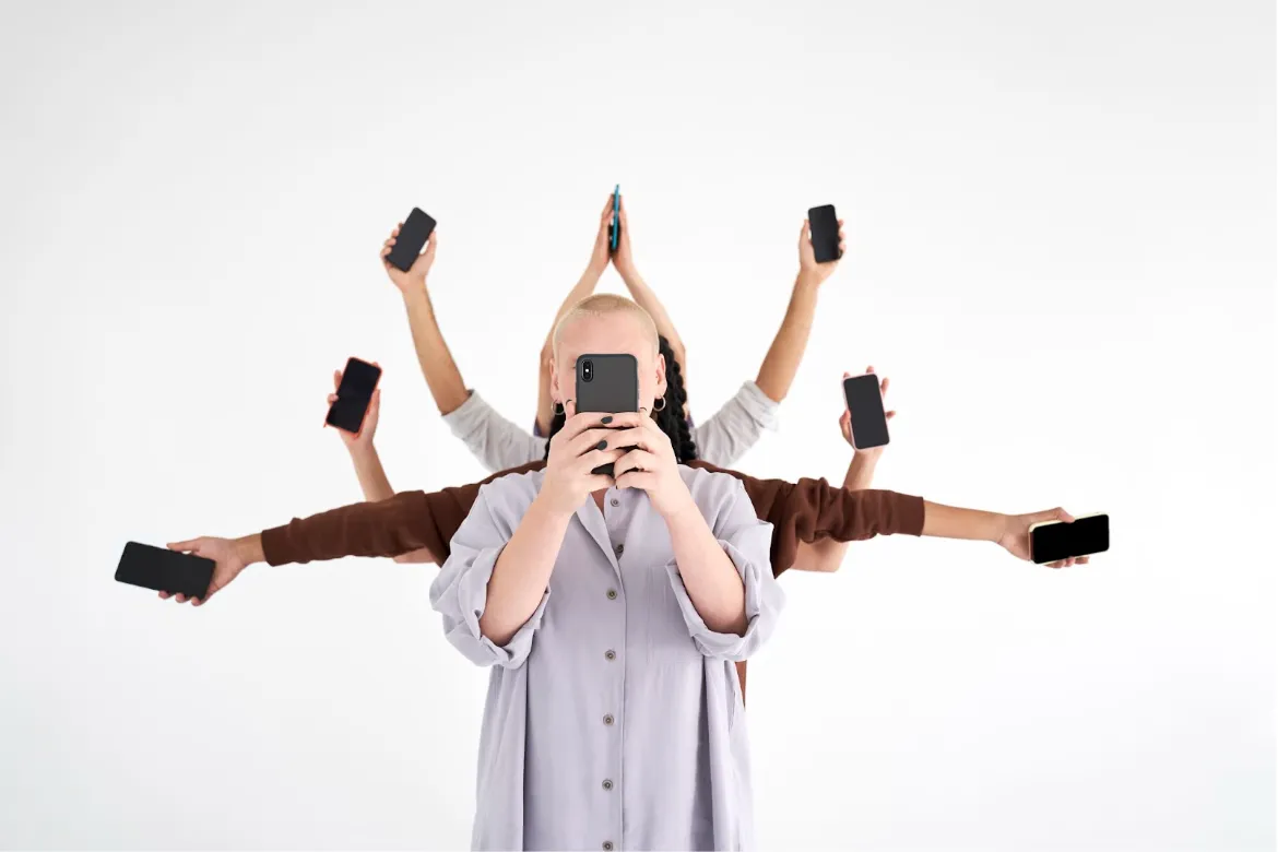 social media monitoring prediksi krisis